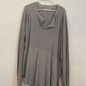 We The Free Gray Tunic Asymmetrical Long Sleeve